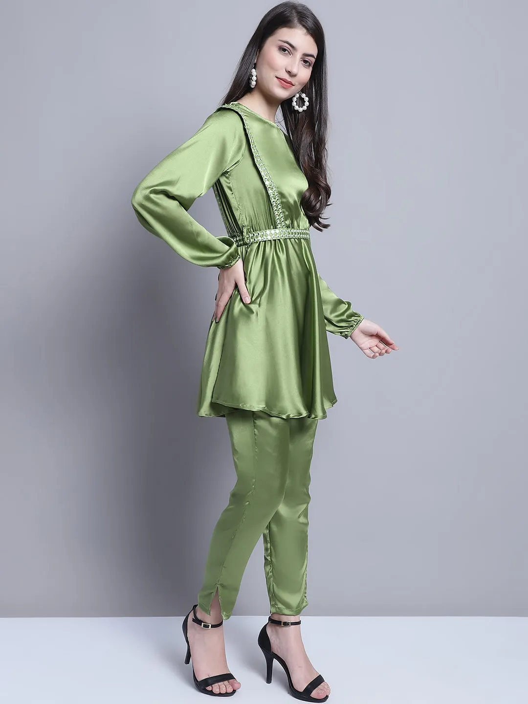 Women'S Embroidered A-Line Top And Trouser With Belt